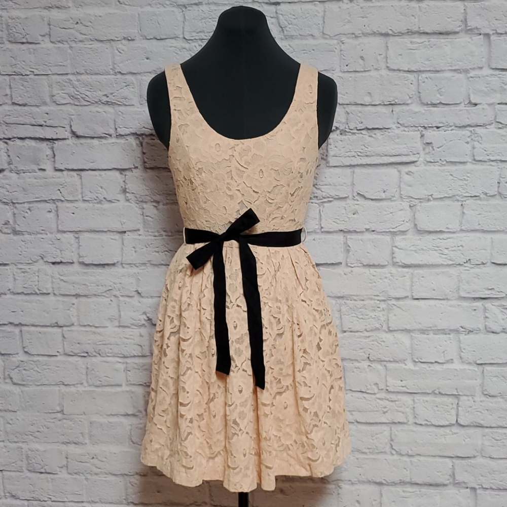 F21 Nude Peach Lace Dress